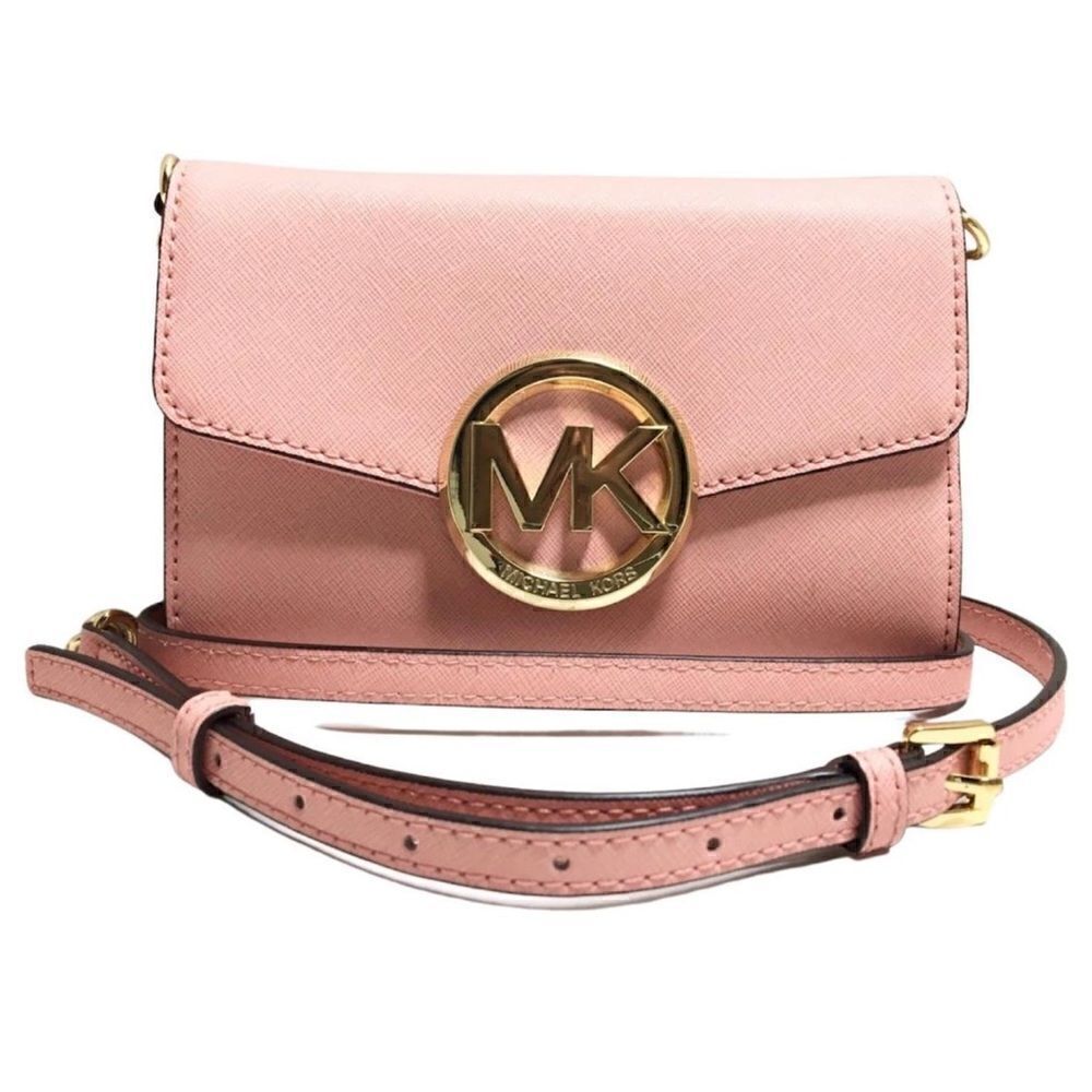 Rare-Michael Kors  leather Crossbody Wallet on Chain in  Pink/ excellent